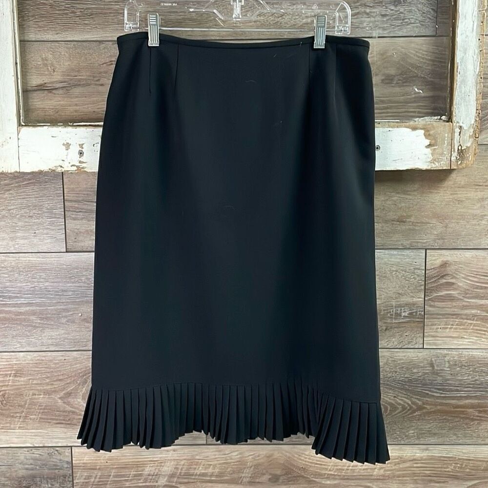 LE SUIT Women Slippery Polyester Pencil Skirt Pleated Bottom Black Size 14